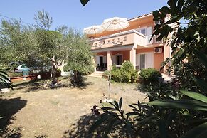 Studios & Rooms Fiesta