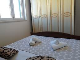 Apartments Next To the Sea Maris