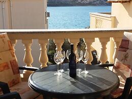 Apartments Next To the Sea Maris