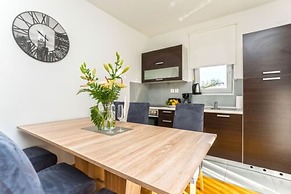 Summer Breeze Apartments