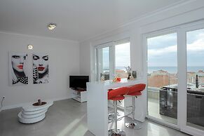 Apartments Tomana