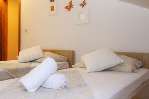 Pool Apartments Lucky Luke