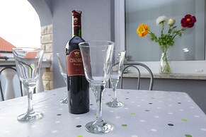 Pool Apartments Lucky Luke