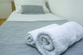 Pool Apartments Lucky Luke