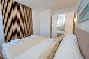 Funtastic Pool Villa Apartments