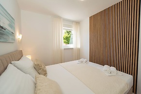 Funtastic Pool Villa Apartments