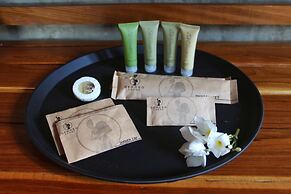 Demoso Lodge - Hostel