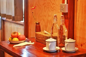 Demoso Lodge - Hostel