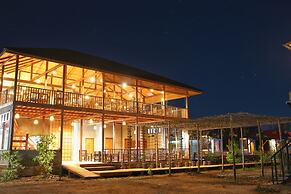 Demoso Lodge - Hostel