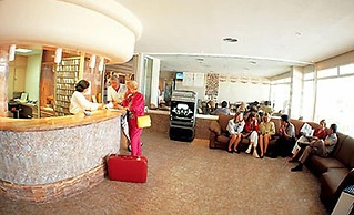 Apartamentos Esmeralda