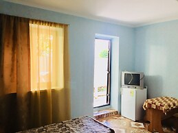 Rodnichok Guesthouse