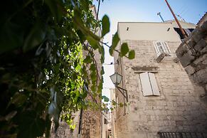 Apartment heart of Trogir