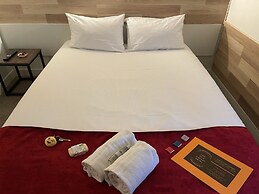 Hotel California ***