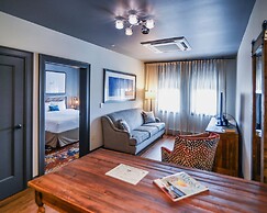 The Stella Hotel & Ballroom