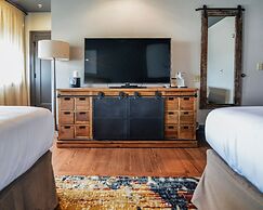 The Stella Hotel & Ballroom