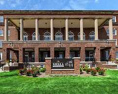The Stella Hotel & Ballroom