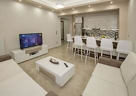 Spacious & Convenient Place near Acropolis Museum by GHH