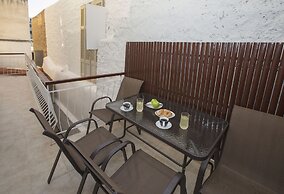 Spacious & Convenient Place near Acropolis Museum by GHH