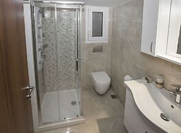 Spacious & Convenient Place near Acropolis Museum by GHH