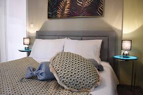 Kosmima Deluxe Apt Must