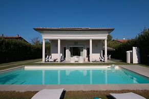 Versilia Sains Souci