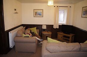 Birchenfields Family Friendly Cottages, Play Barn for all Ages and Sum