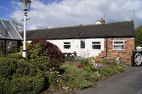 Birchenfields Family Friendly Cottages, Play Barn for all Ages and Sum