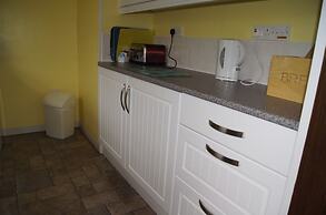 Birchenfields Family Friendly Cottages, Play Barn for all Ages and Sum