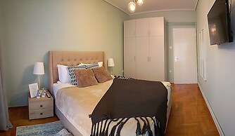 Royal Deluxe Apt Must