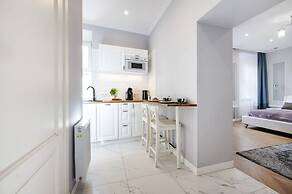 Main Square Apartments