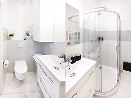 Main Square Apartments