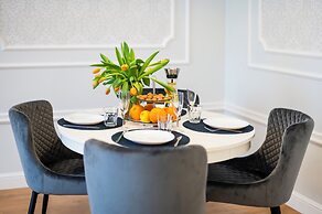 Main Square Apartments