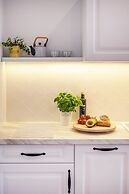 Main Square Apartments