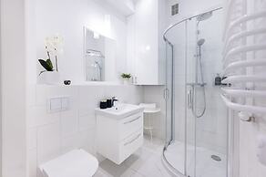 Main Square Apartments