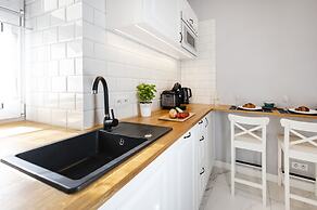 Main Square Apartments