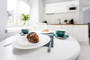 Main Square Apartments