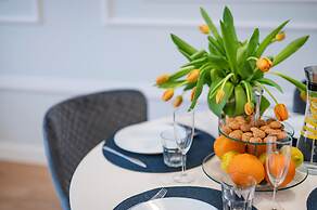 Main Square Apartments