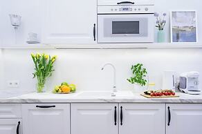 Main Square Apartments