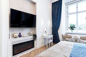 Main Square Apartments