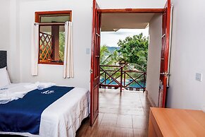 Hotel Laguna Azul