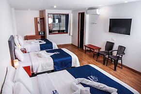 Hotel Laguna Azul