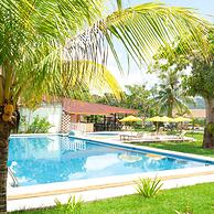 Hotel Laguna Azul