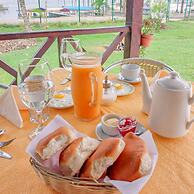 Hotel Laguna Azul