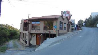 Monteverde Family House