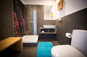 Barcelona Rooms&Restaurant