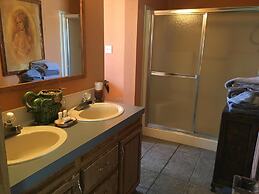 Shady Lady Bed & Breakfast