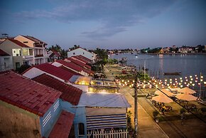 Minh An Riverside Villa