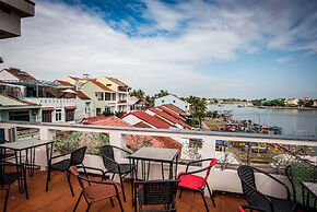 Minh An Riverside Villa