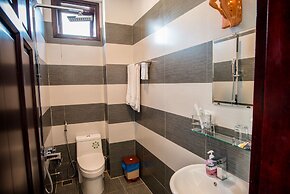 Minh An Riverside Villa