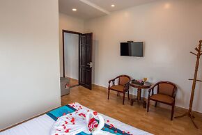 Minh An Riverside Villa